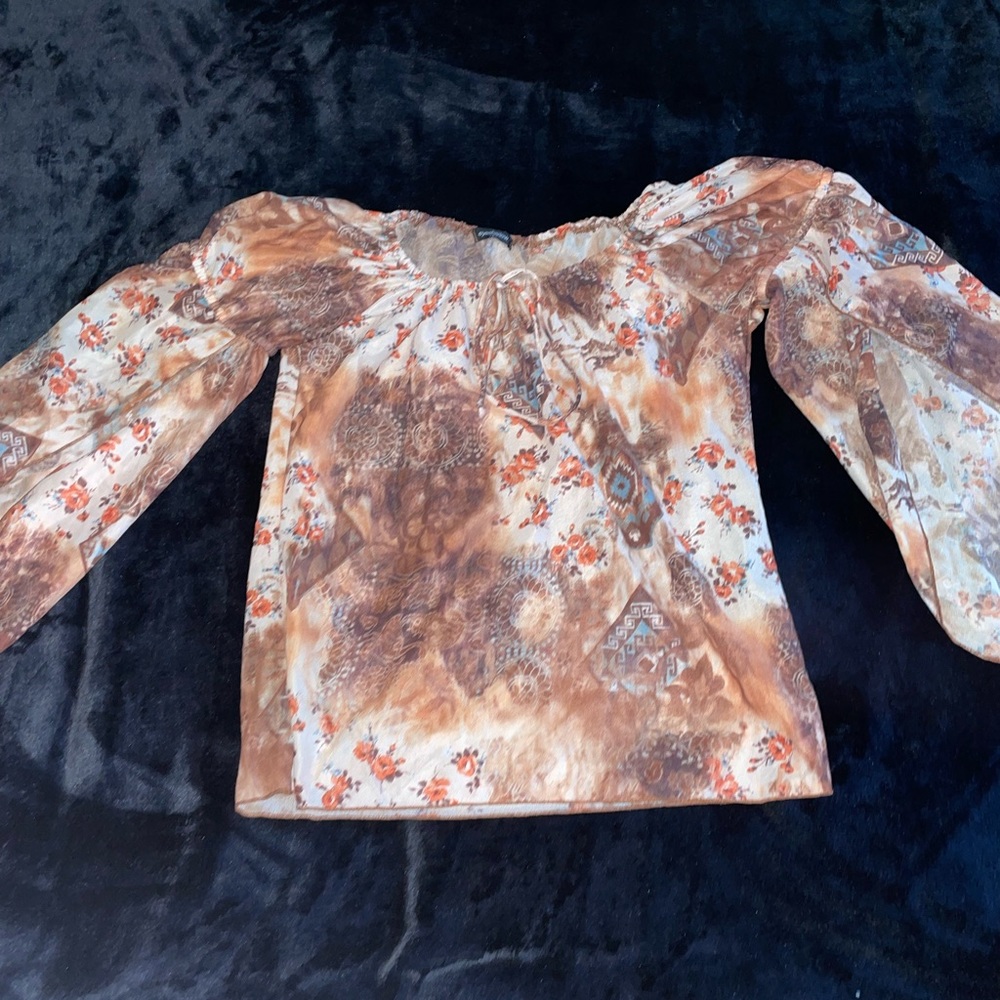 brown top